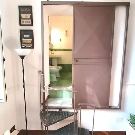 Rooftop Attic * 나폴리